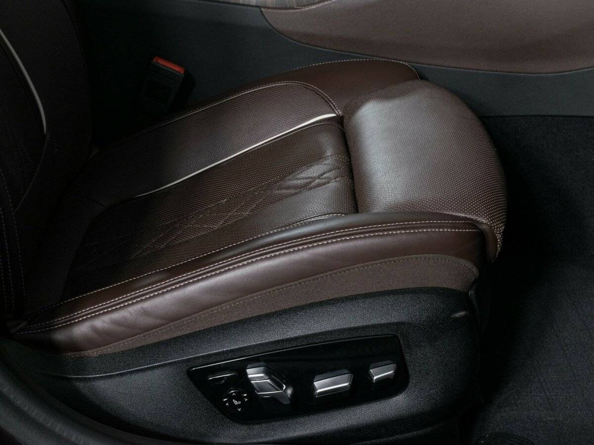 BMW 5 серии 2018 года с пробегом. Фото: #16