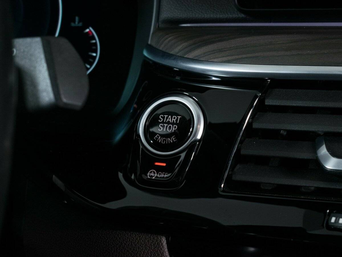 BMW 5 серии 2018 года с пробегом. Фото: #17