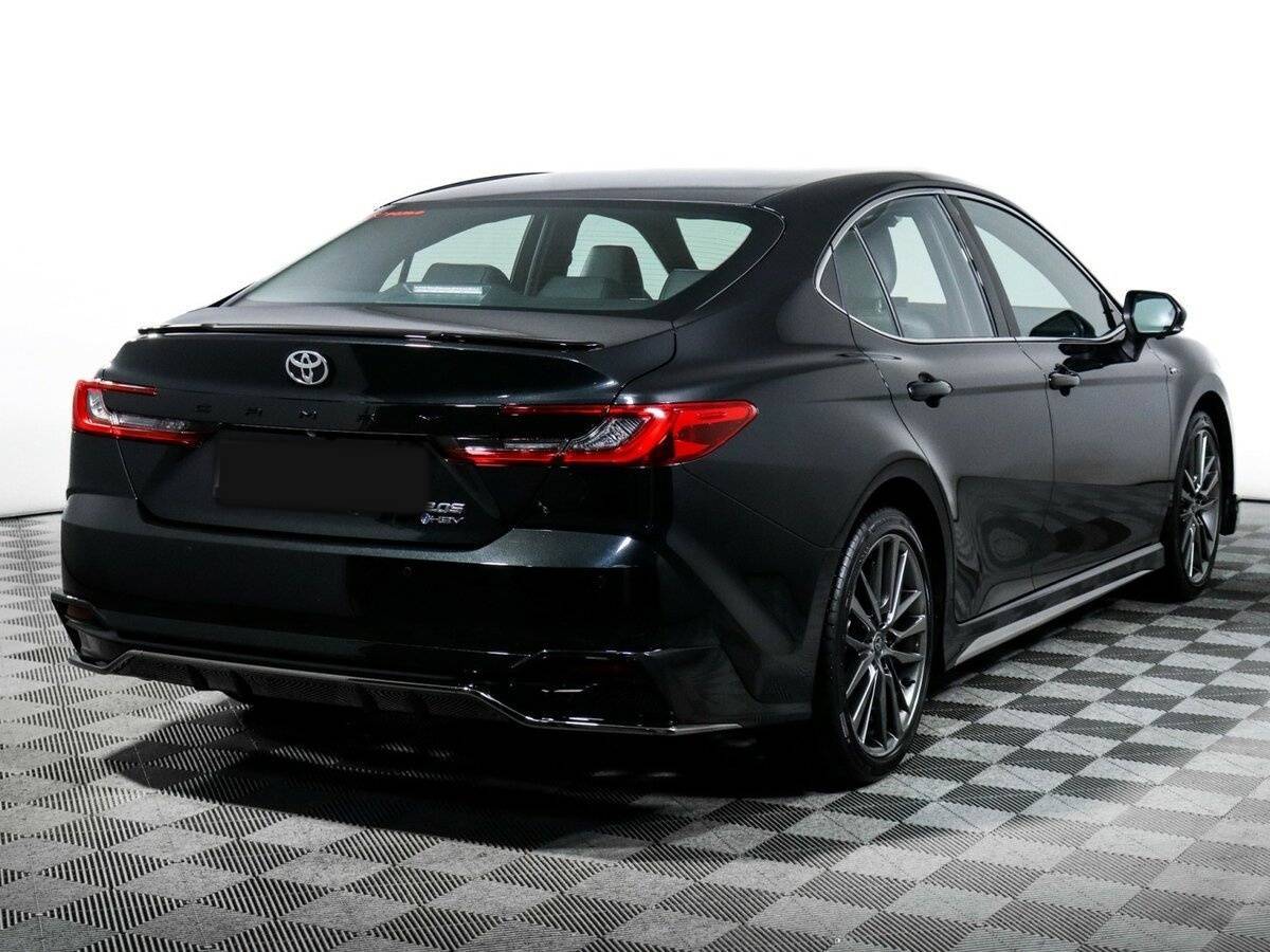 Toyota Camry 2024 года с пробегом. Фото: #4
