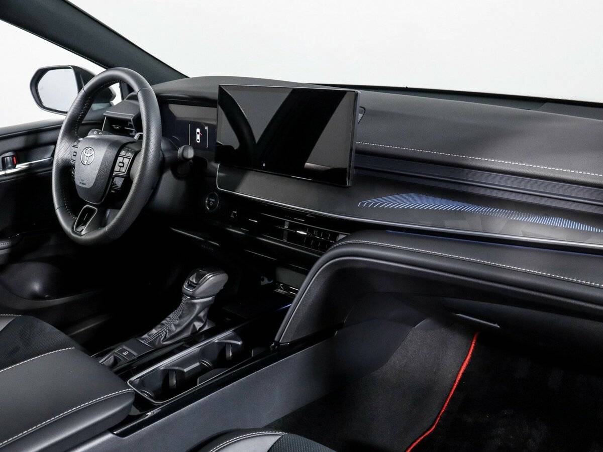 Toyota Camry 2024 года с пробегом. Фото: #8