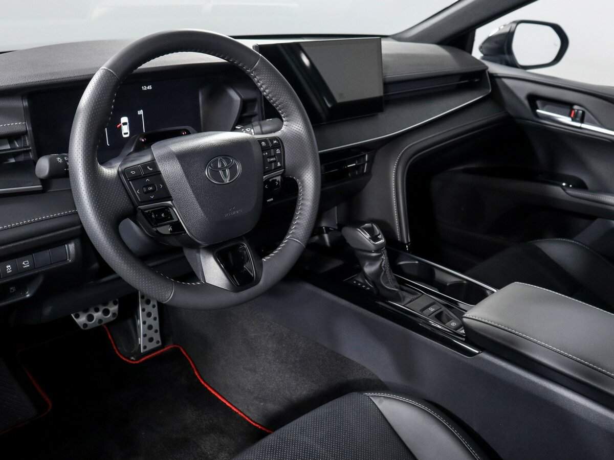 Toyota Camry 2024 года с пробегом. Фото: #12