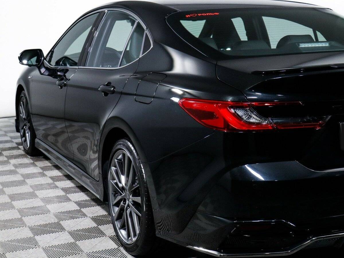 Toyota Camry 2024 года с пробегом. Фото: #18