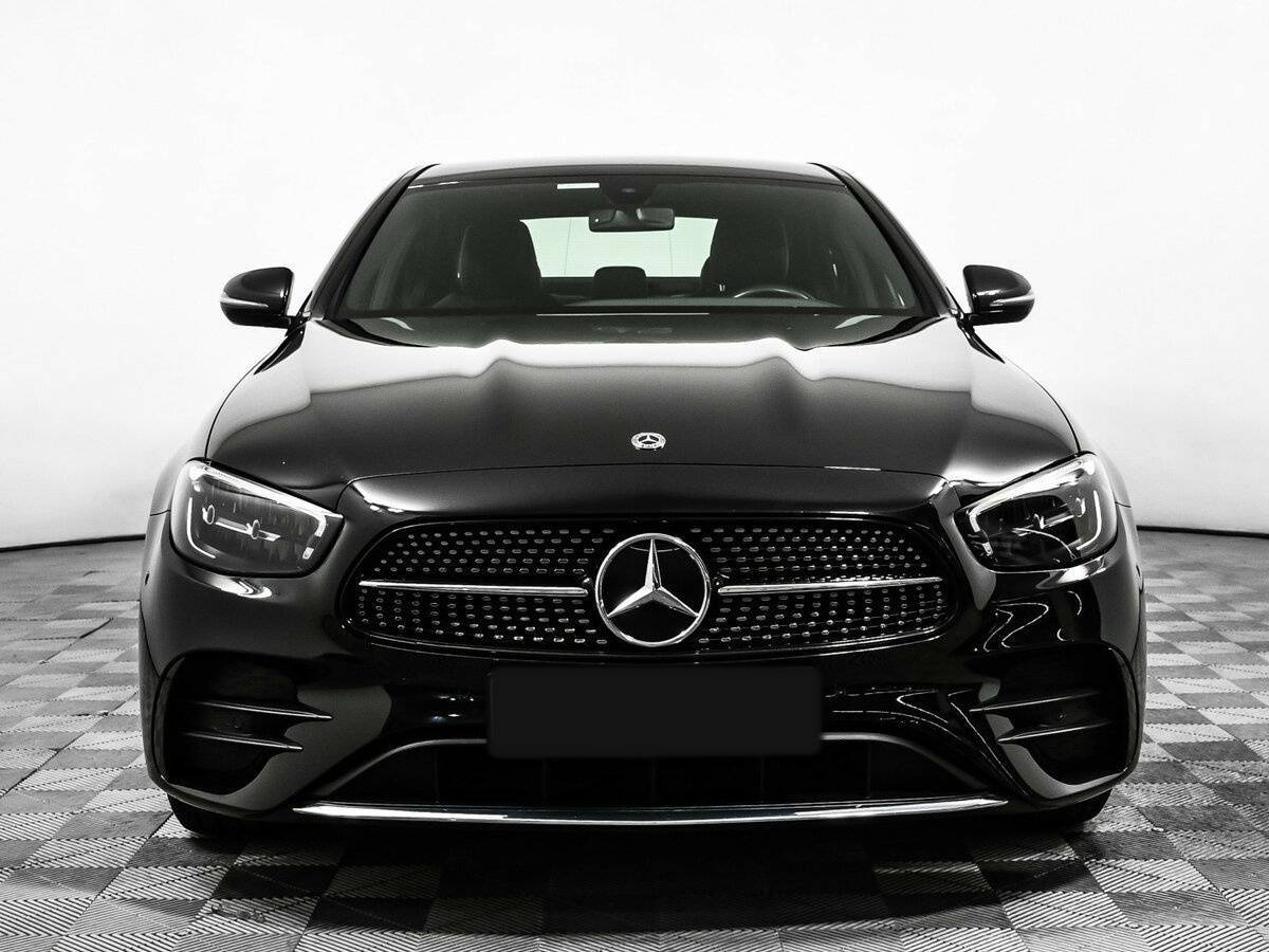 Mercedes-Benz E-Класс 2021 года с пробегом. Фото: #1