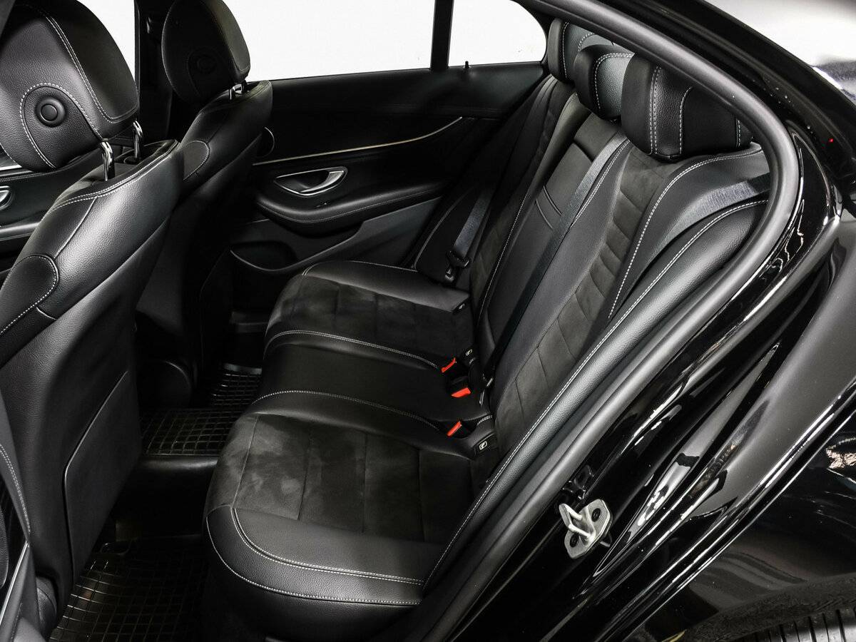 Mercedes-Benz E-Класс 2021 года с пробегом. Фото: #12