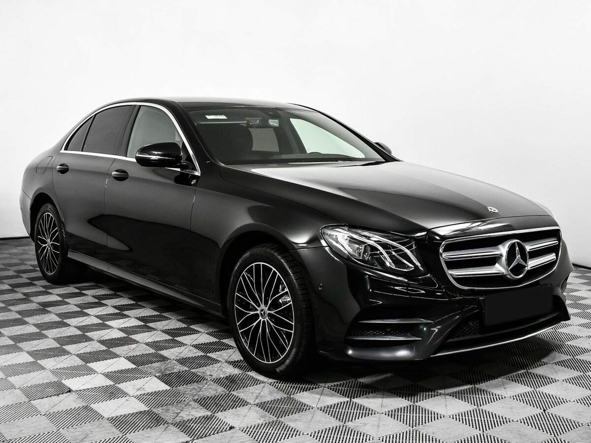 Mercedes-Benz E-Класс 2019 года с пробегом. Фото: #2