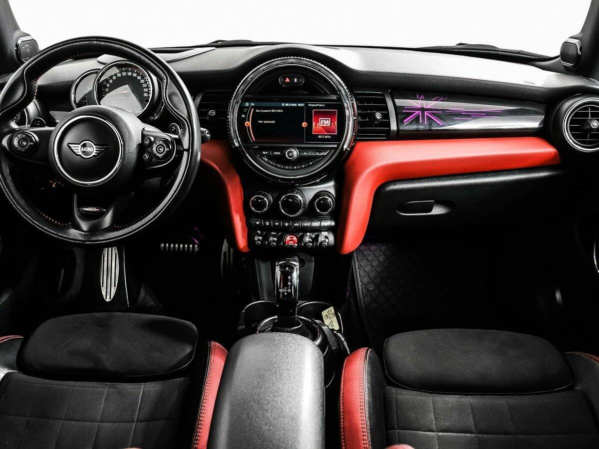 Mini Hatch 2018 года с пробегом. Фото: #10