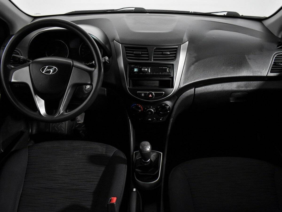 Б/У Хендай Солярис 2014 года. Фото: #11