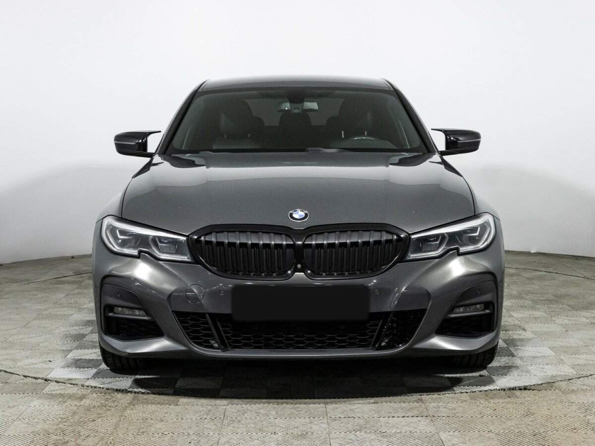 BMW 3 серии 2019 года с пробегом. Фото: #1