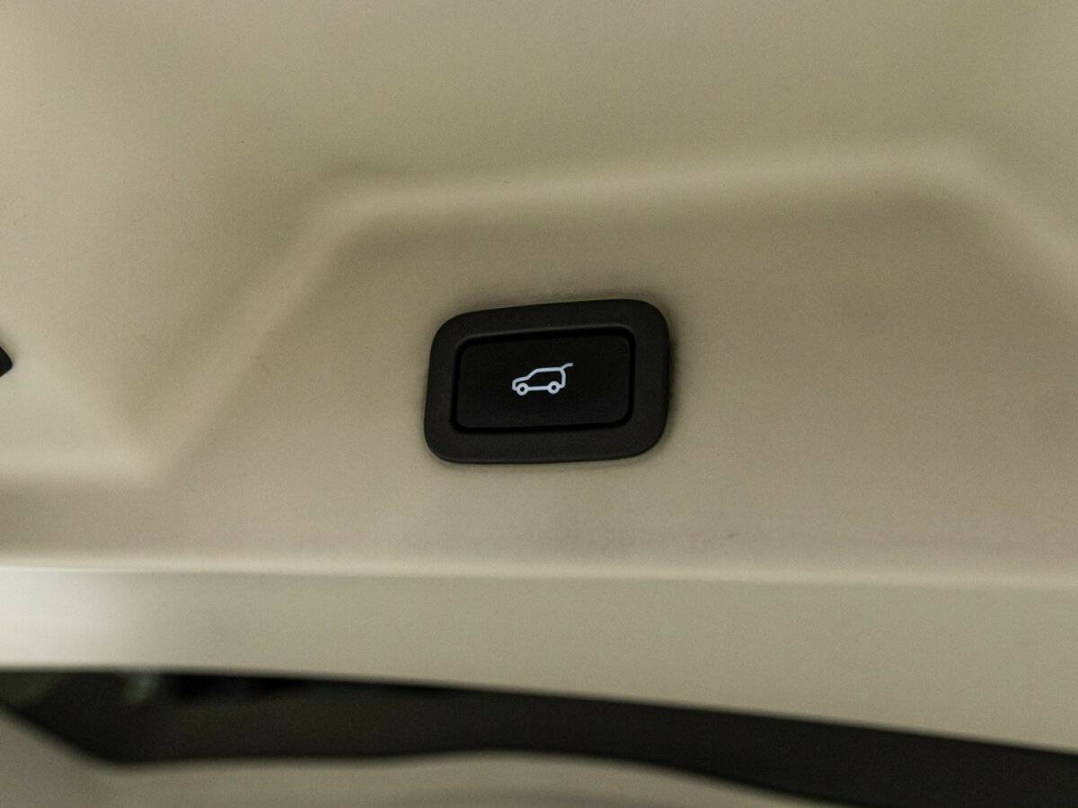 Land Rover Range Rover 2015 года с пробегом. Фото: #14