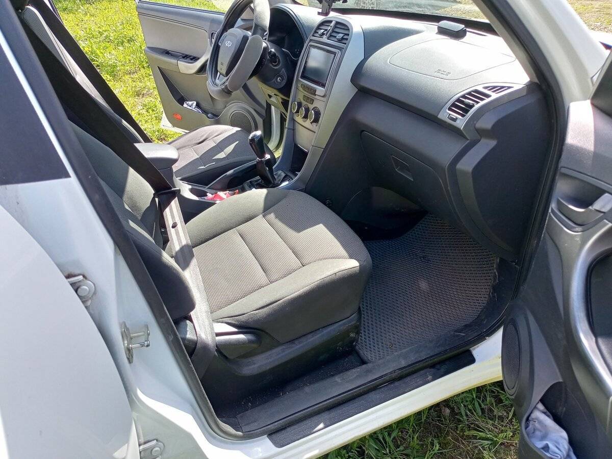 Chery Tiggo (T11) 2014 года с пробегом. Фото: #8