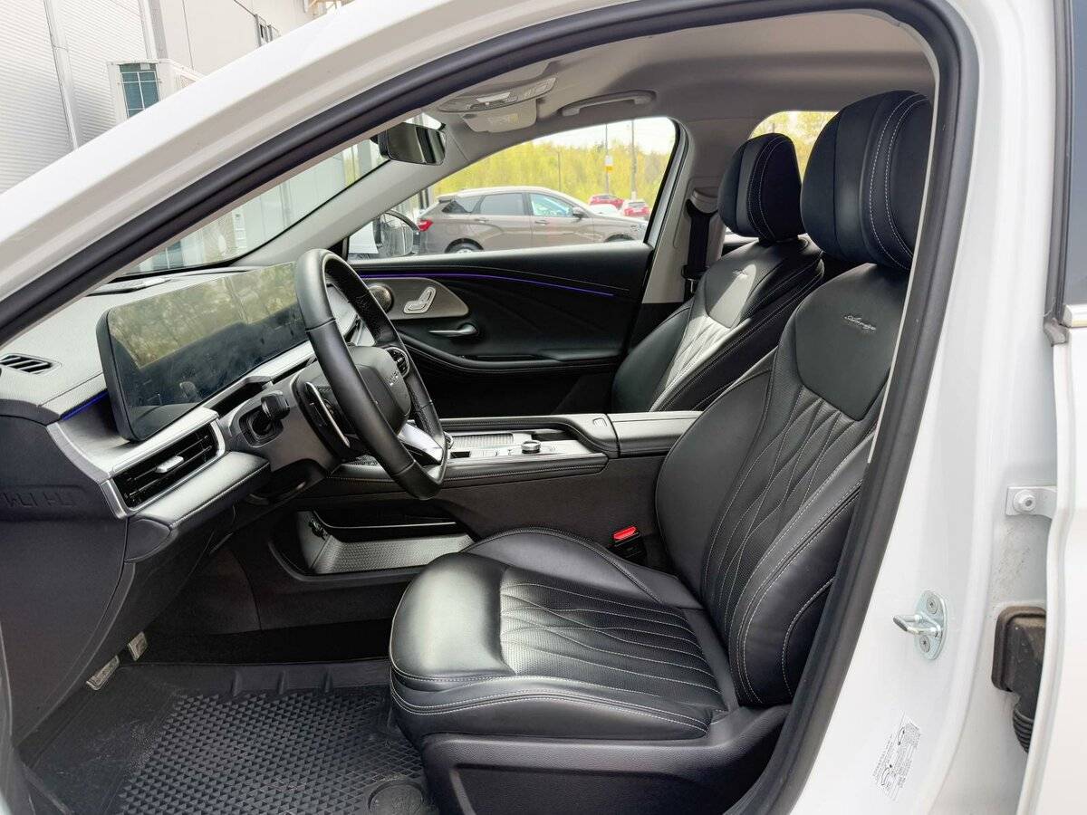 Chery Arrizo 8 2023 года с пробегом. Фото: #9