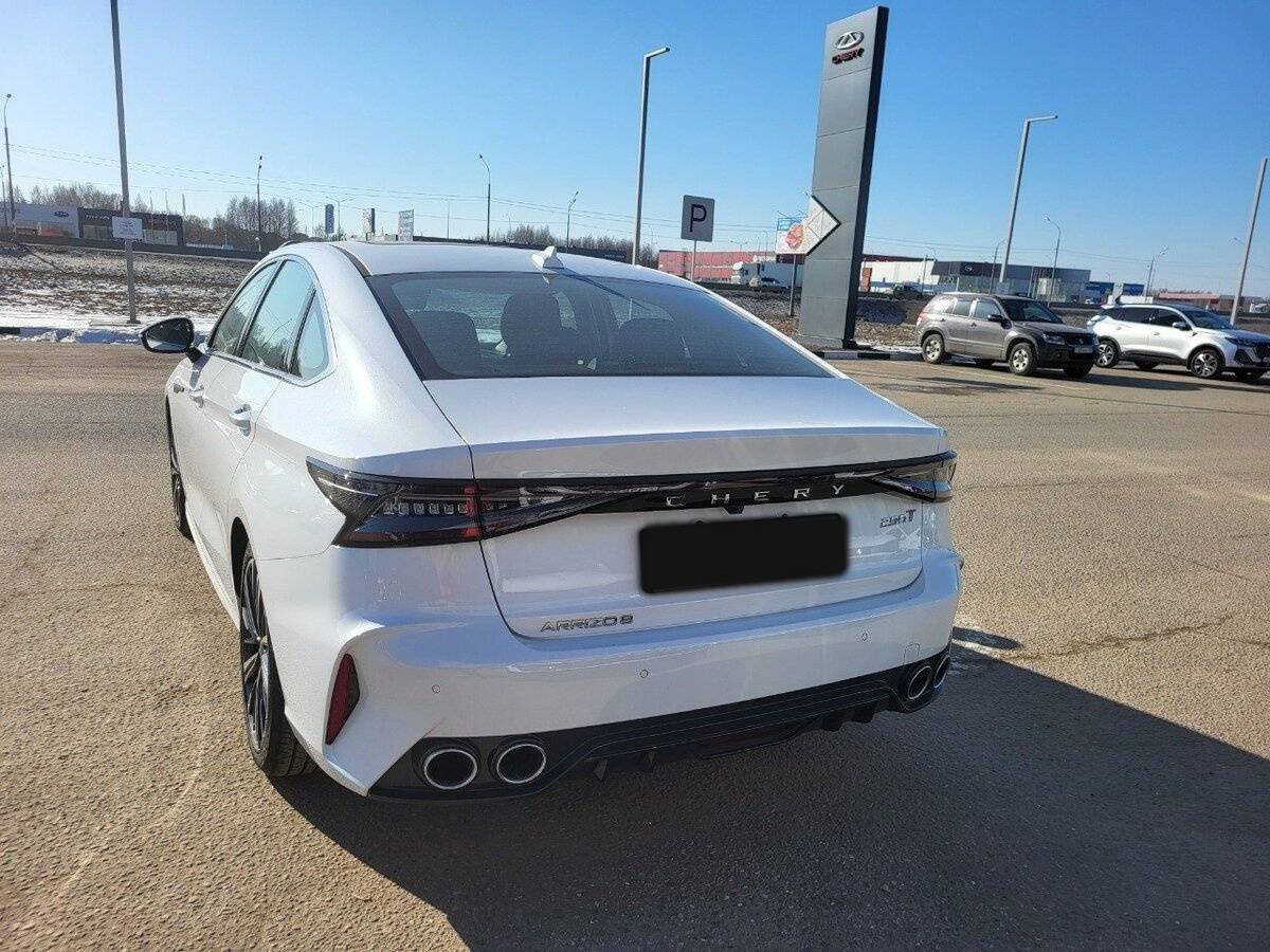 Chery Arrizo 8 2023 года с пробегом. Фото: #2