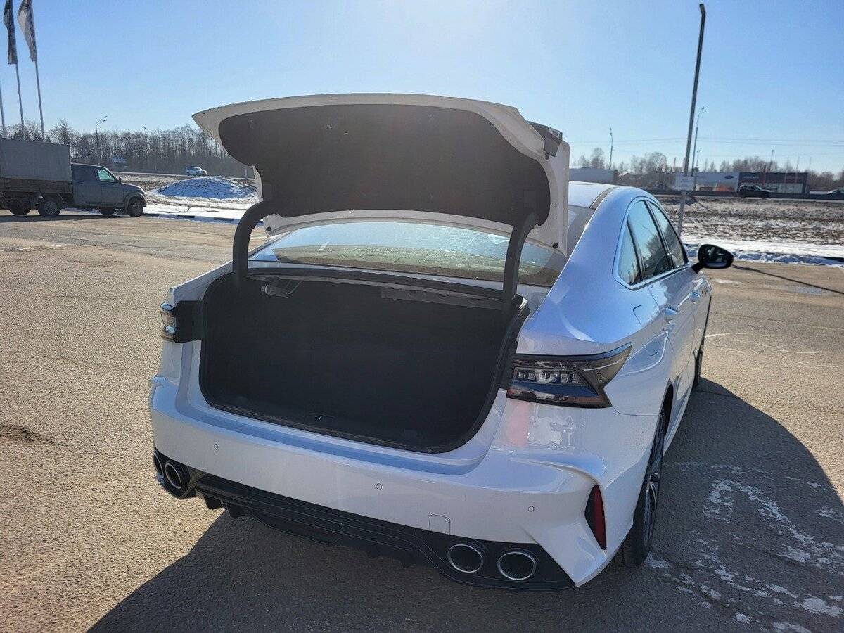 Chery Arrizo 8 2023 года с пробегом. Фото: #3