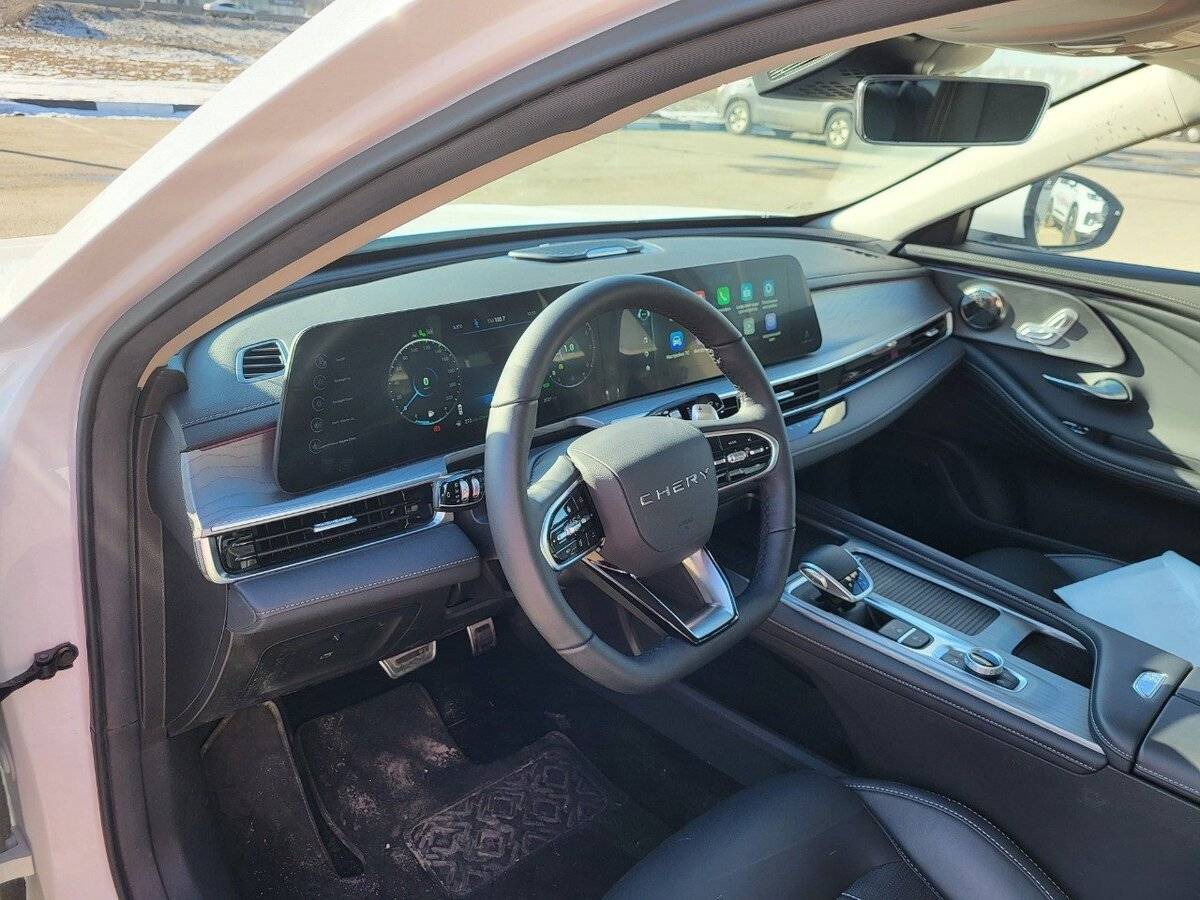 Chery Arrizo 8 2023 года с пробегом. Фото: #4