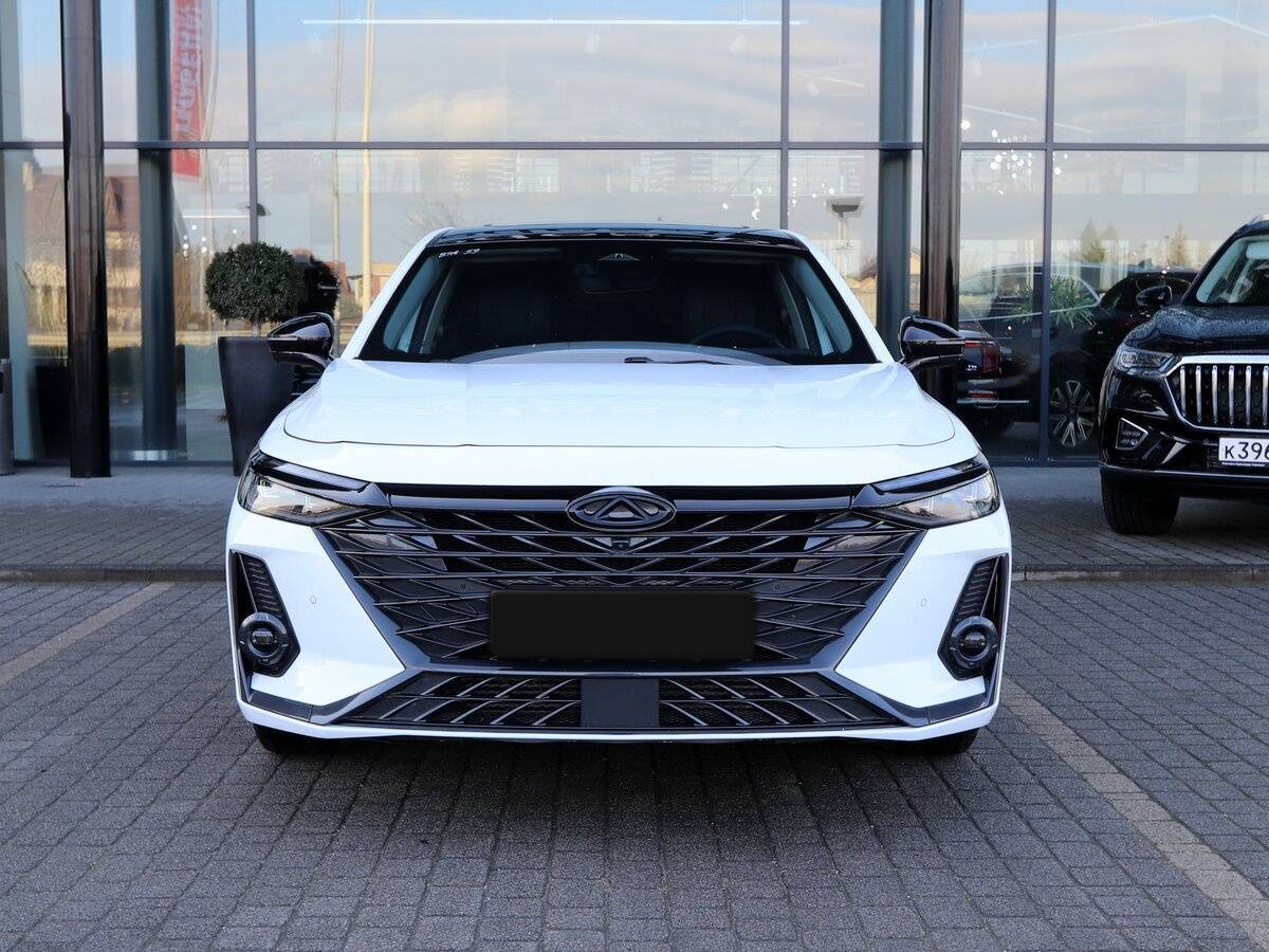 Chery Arrizo 8 2023 года с пробегом. Фото: #2