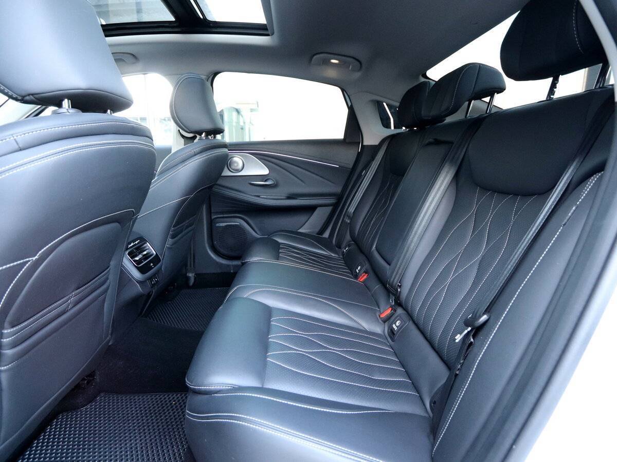 Chery Arrizo 8 2023 года с пробегом. Фото: #8