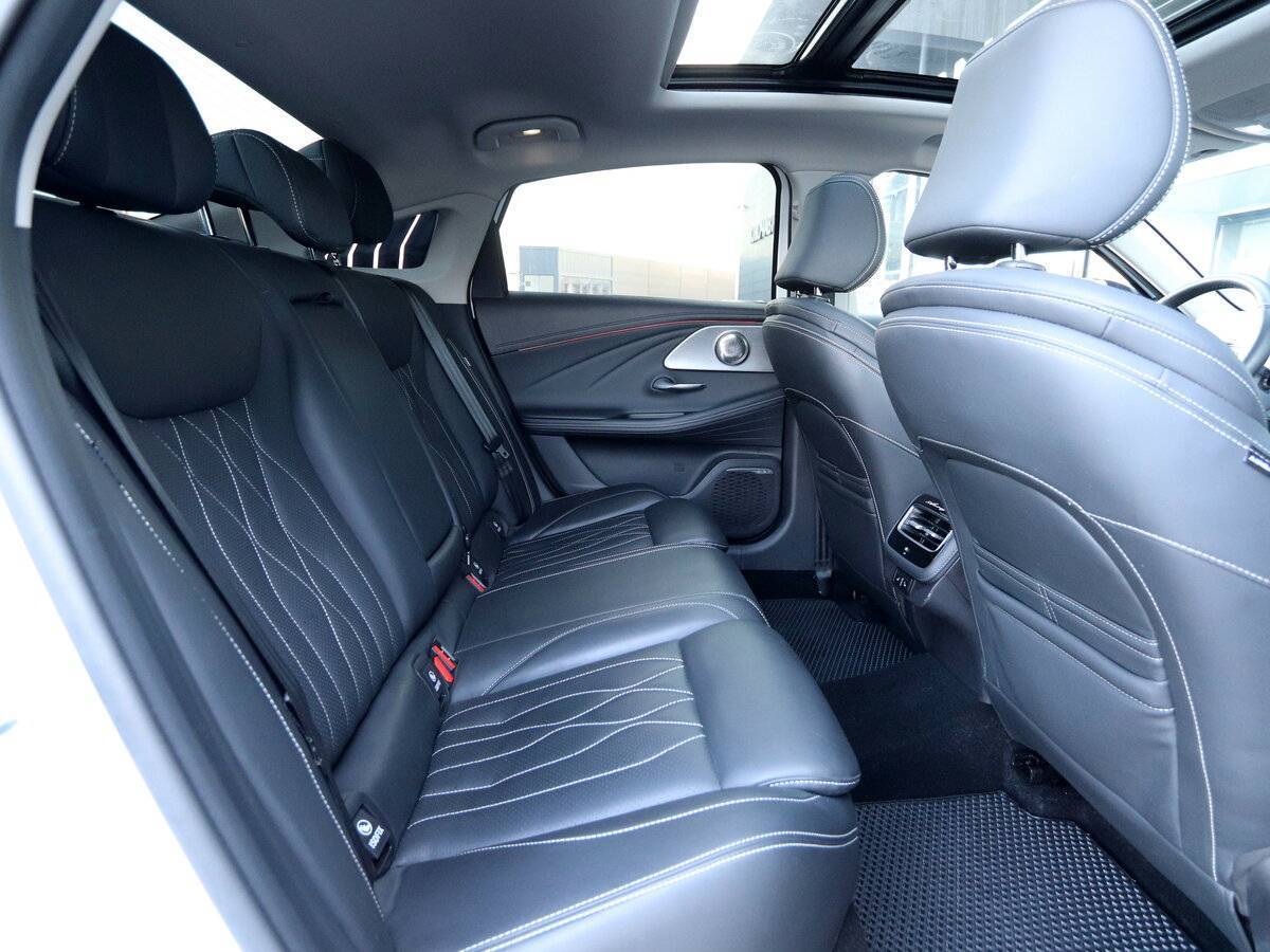 Chery Arrizo 8 2023 года с пробегом. Фото: #12