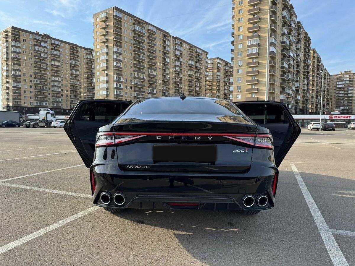 Chery Arrizo 8 2024 года с пробегом. Фото: #2