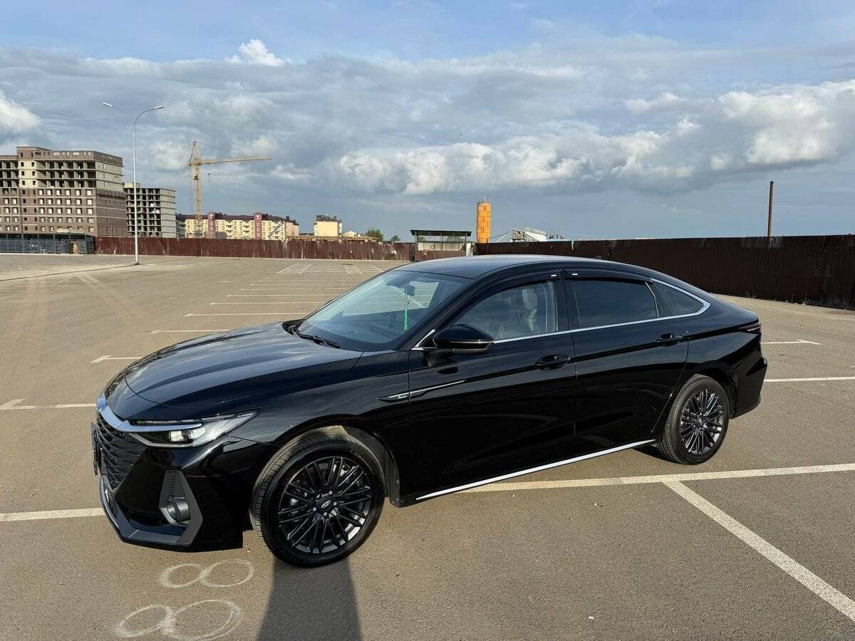 Chery Arrizo 8 2024 года с пробегом. Фото: #5