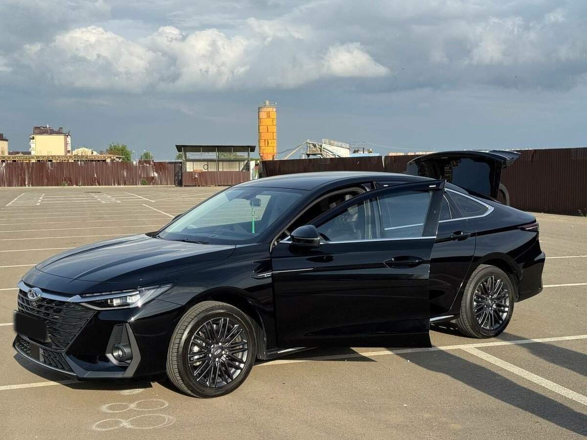 Chery Arrizo 8 2024 года с пробегом. Фото: #6