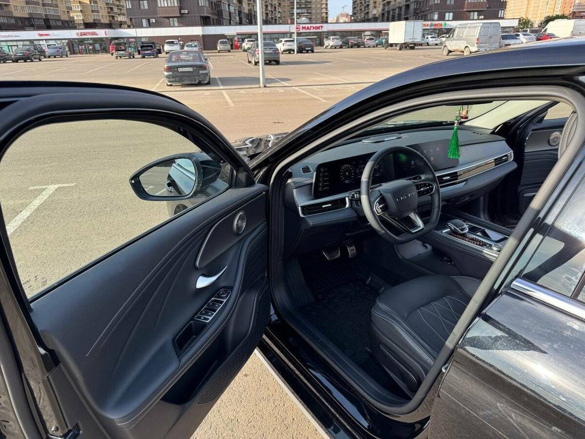 Chery Arrizo 8 2024 года с пробегом. Фото: #7