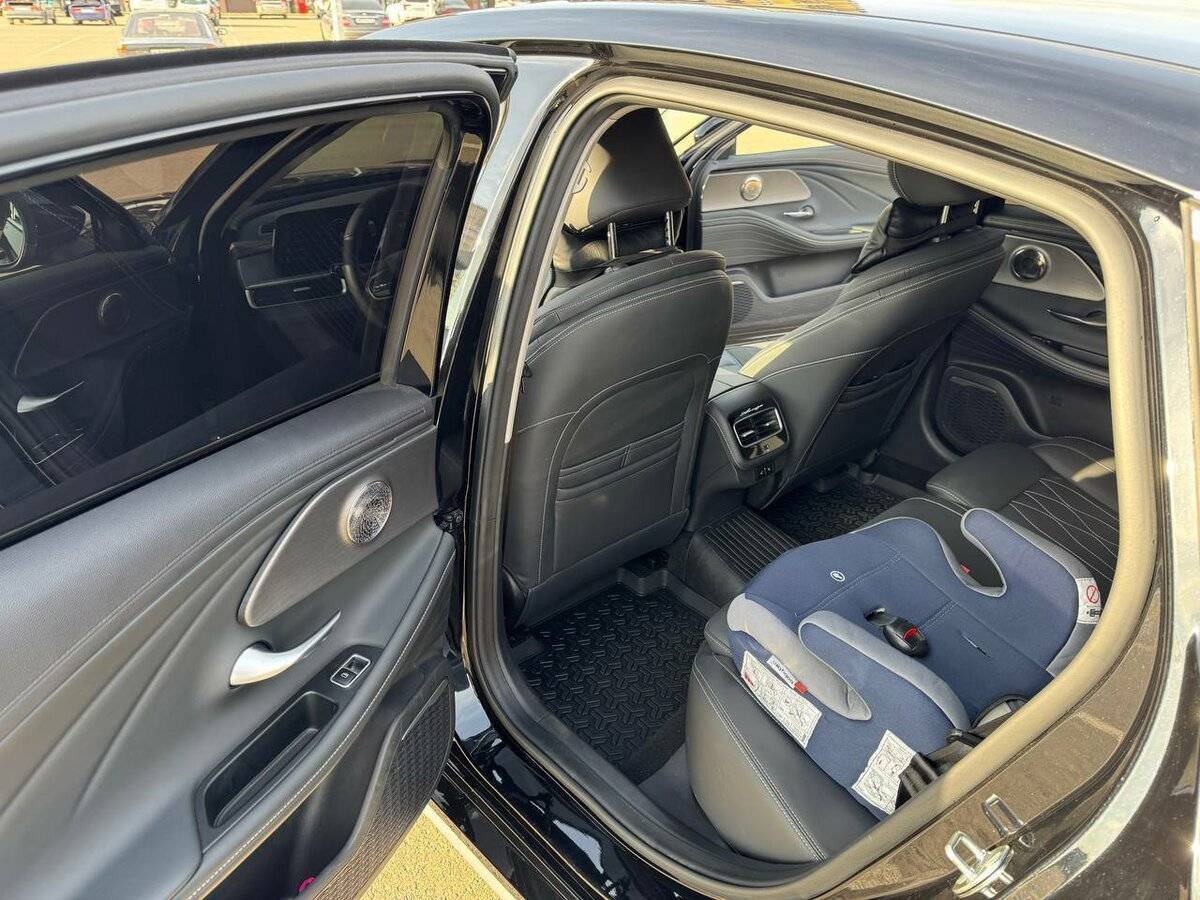 Chery Arrizo 8 2024 года с пробегом. Фото: #12