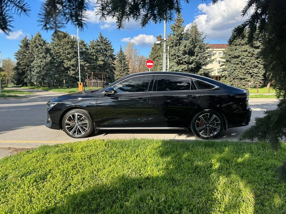 Chery Arrizo 8 2023 года с пробегом. Фото: #5