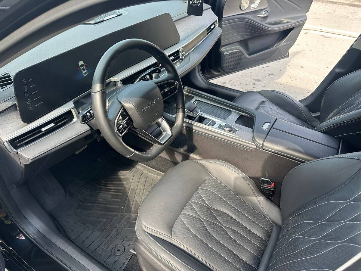 Chery Arrizo 8 2023 года с пробегом. Фото: #9