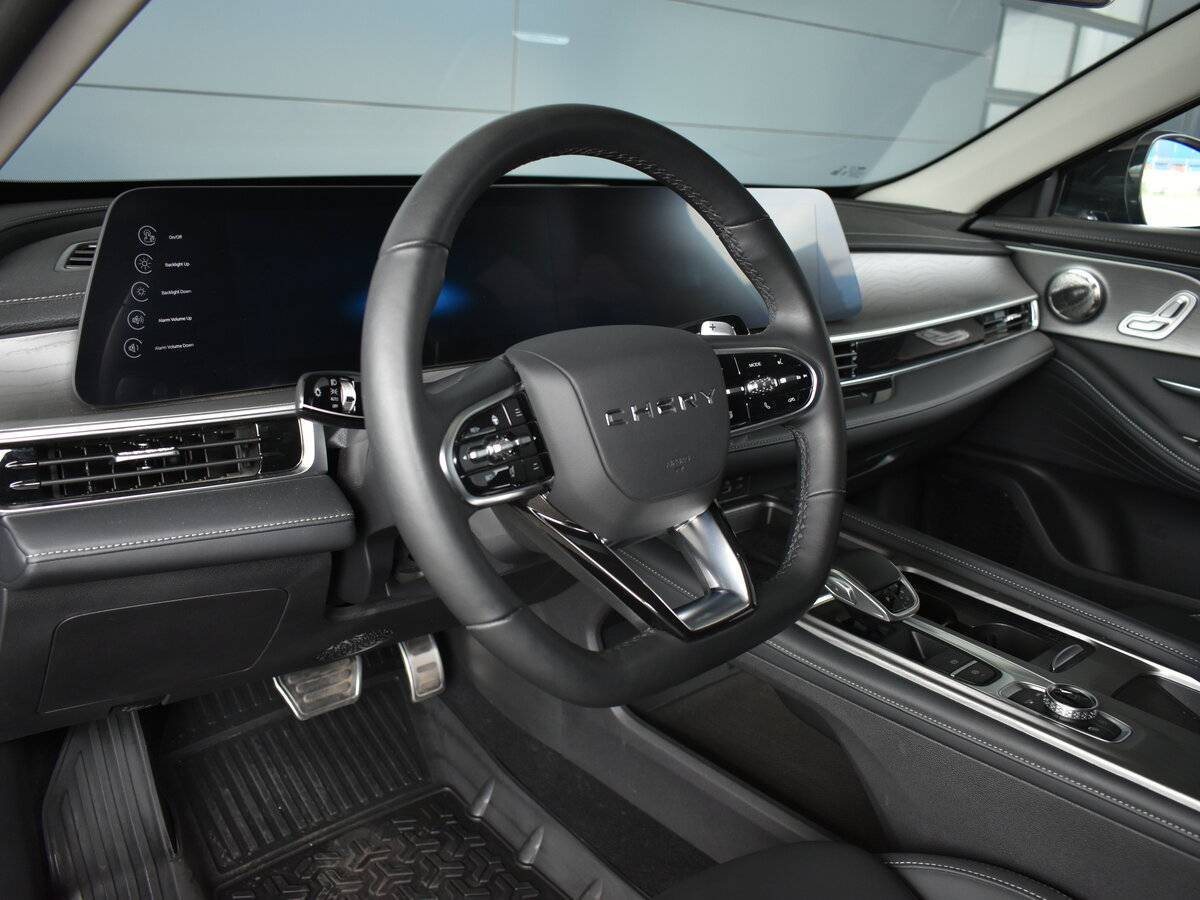 Chery Arrizo 8 2023 года с пробегом. Фото: #7