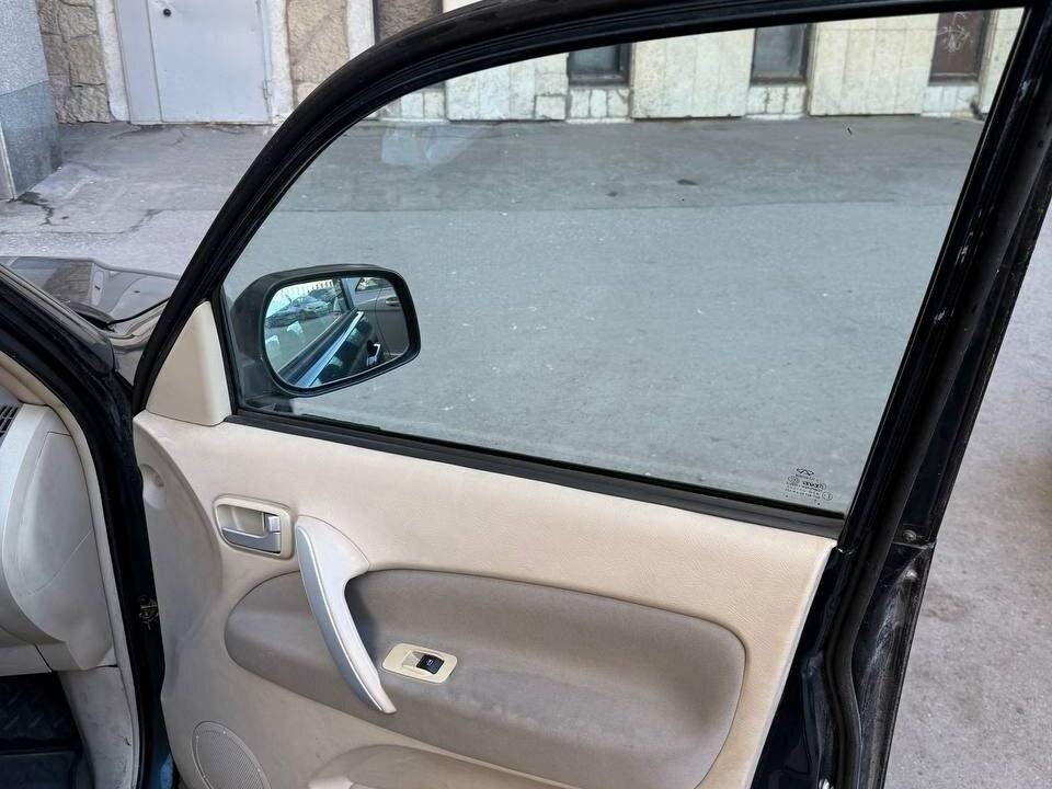 Chery Tiggo (T11) 2009 года с пробегом. Фото: #19