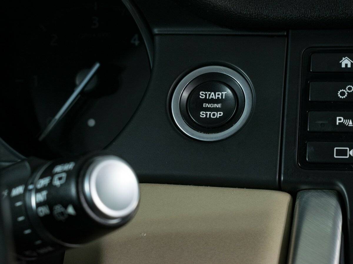 Land Rover Discovery Sport 2017 года с пробегом. Фото: #12