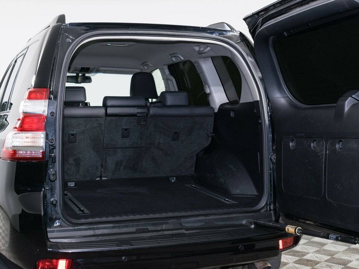 Toyota Land Cruiser Prado 2016 года с пробегом. Фото: #8