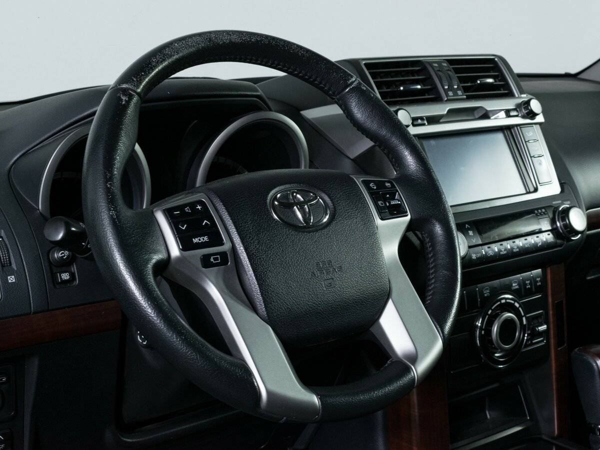 Toyota Land Cruiser Prado 2016 года с пробегом. Фото: #13