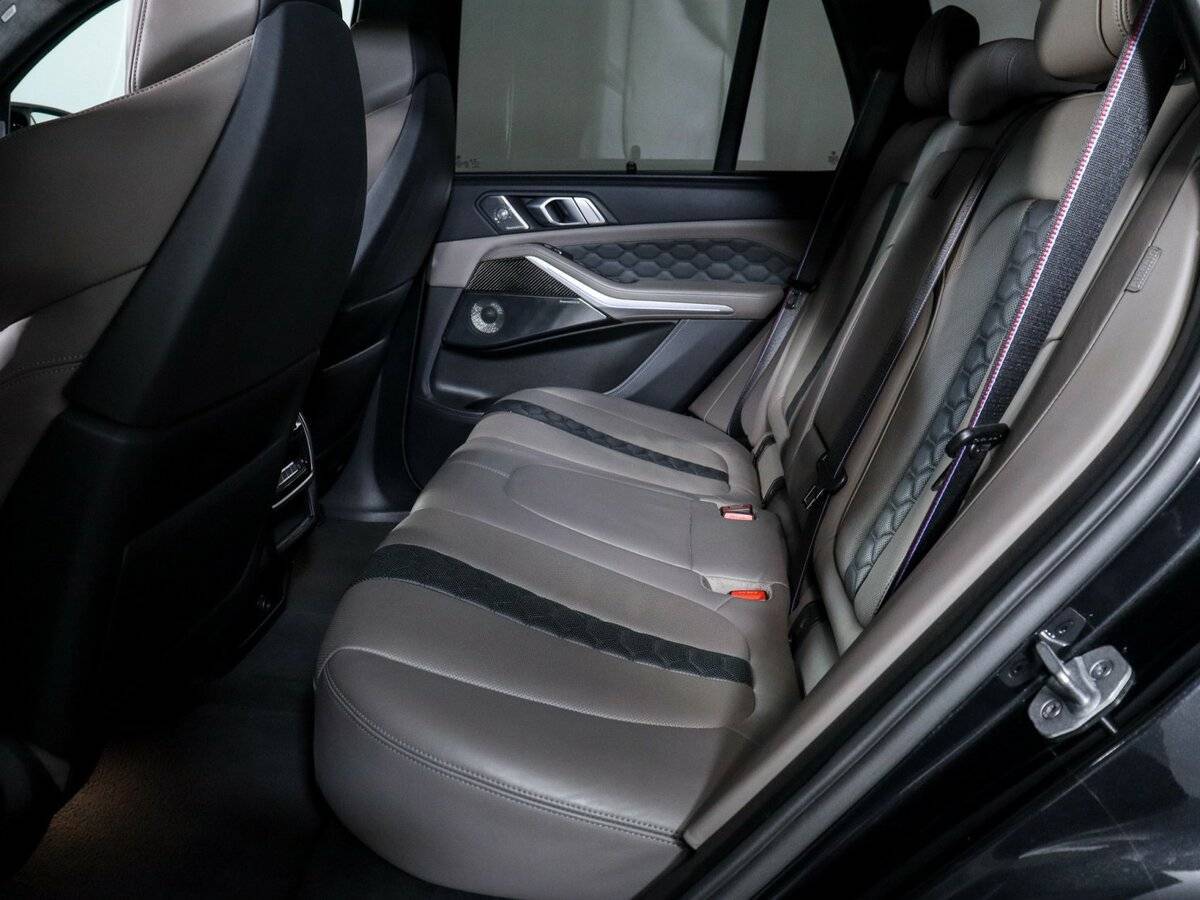 BMW X5 M 2021 года с пробегом. Фото: #6