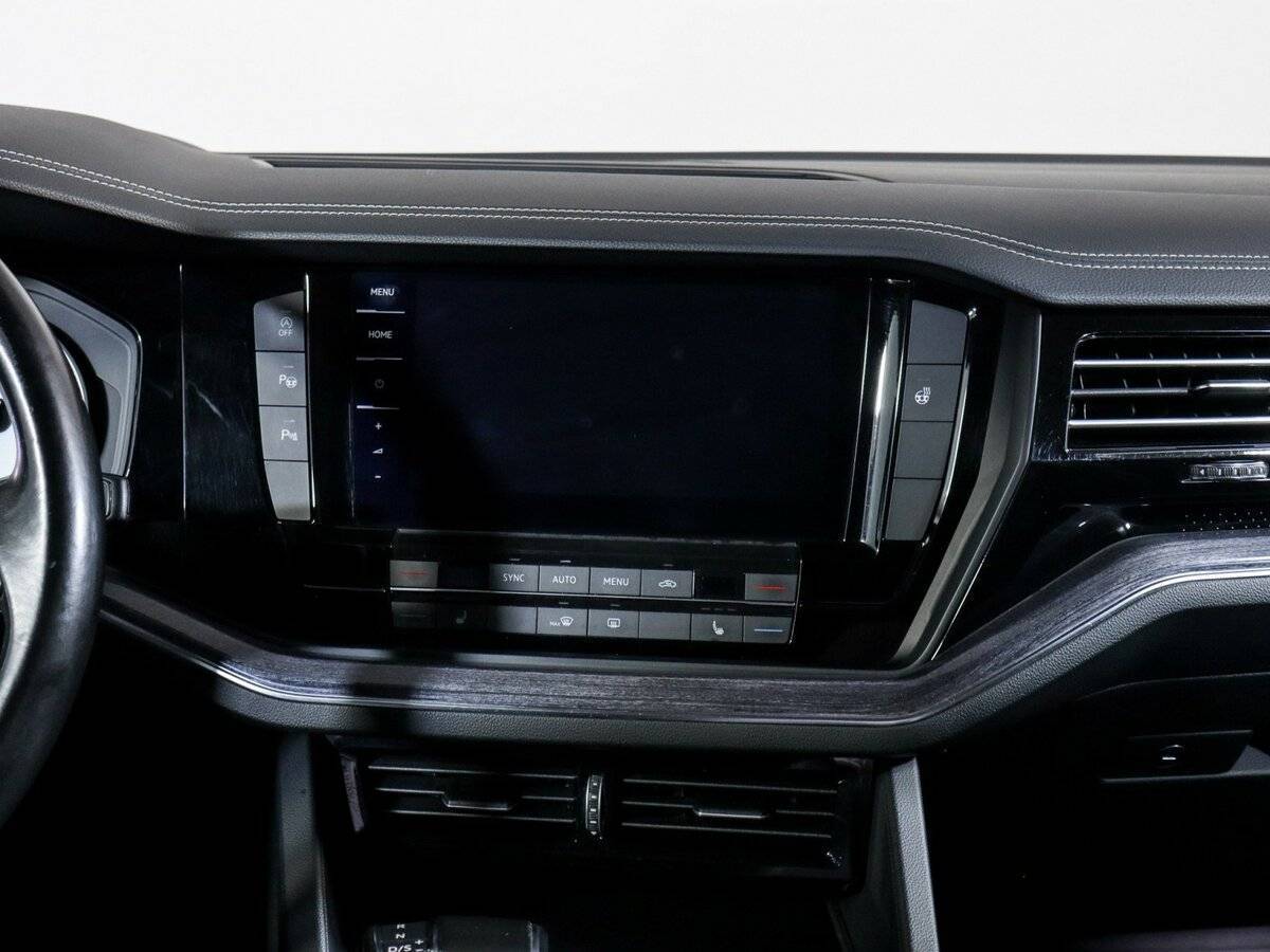 Volkswagen Touareg 2018 года с пробегом. Фото: #7
