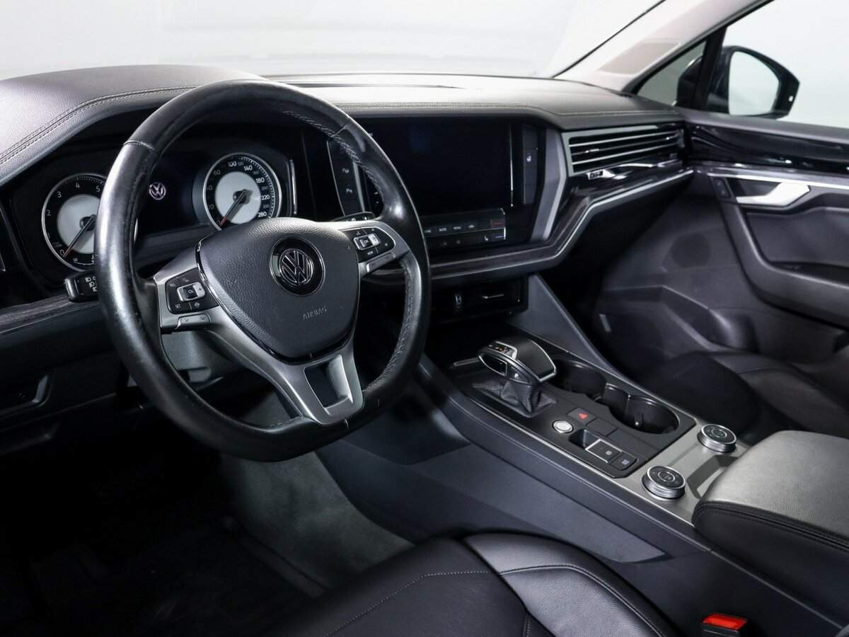 Volkswagen Touareg 2018 года с пробегом. Фото: #8
