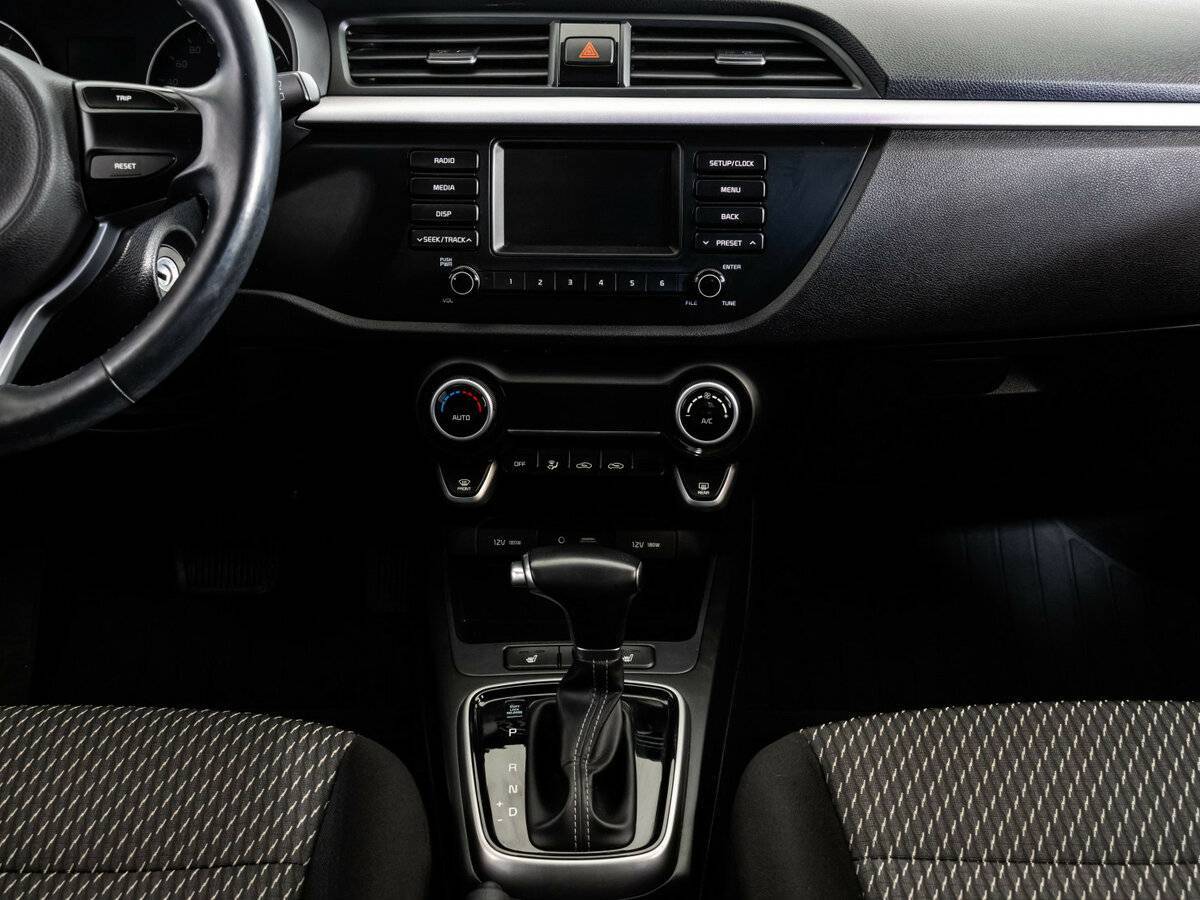 Б/У Киа Рио 2018 года. Фото: #9