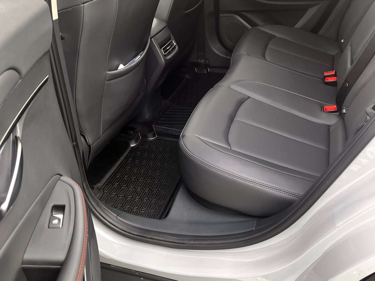 Changan UNI-T 2023 года с пробегом. Фото: #11