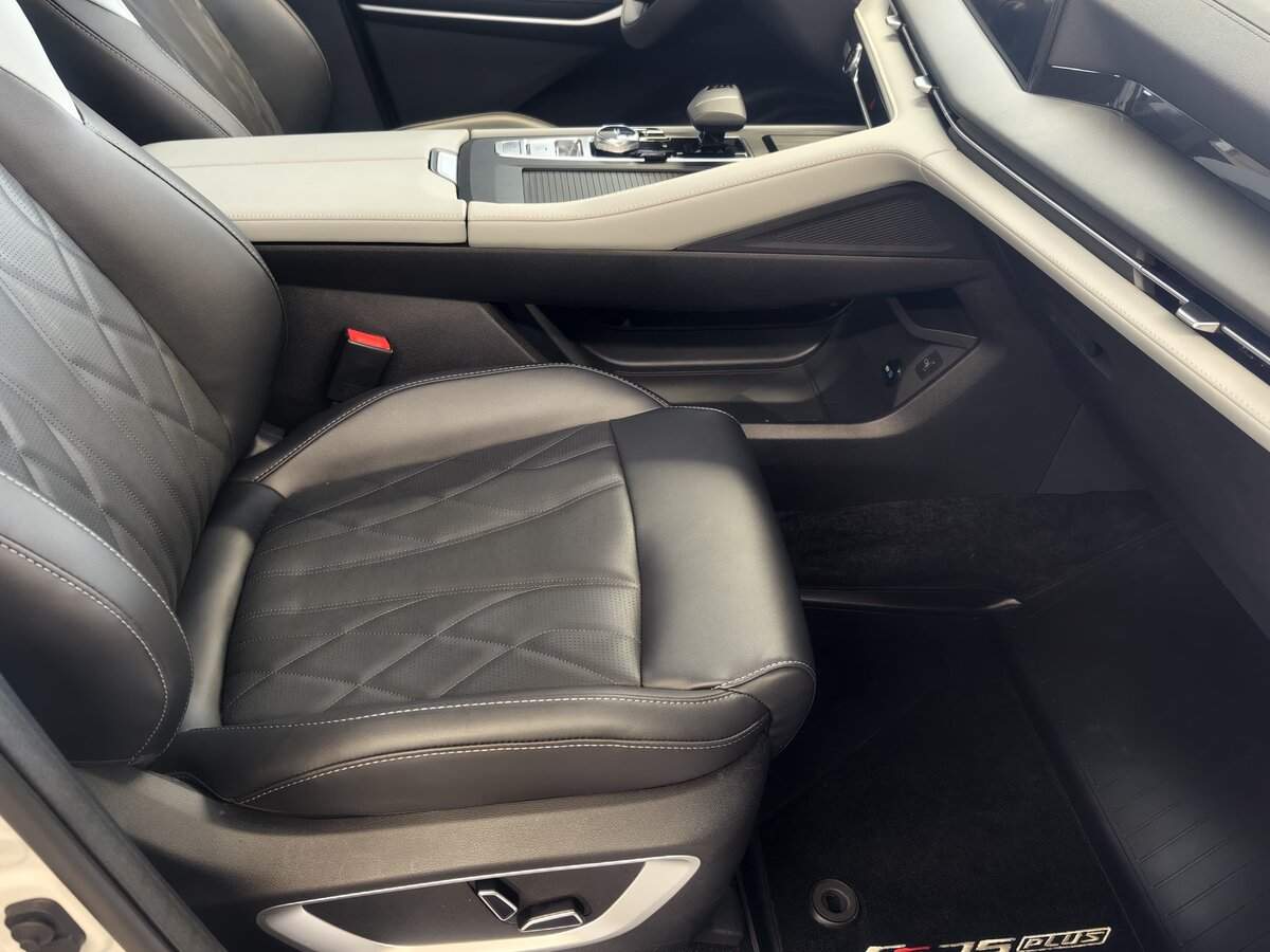 Changan CS75 Plus 2024 года с пробегом. Фото: #8