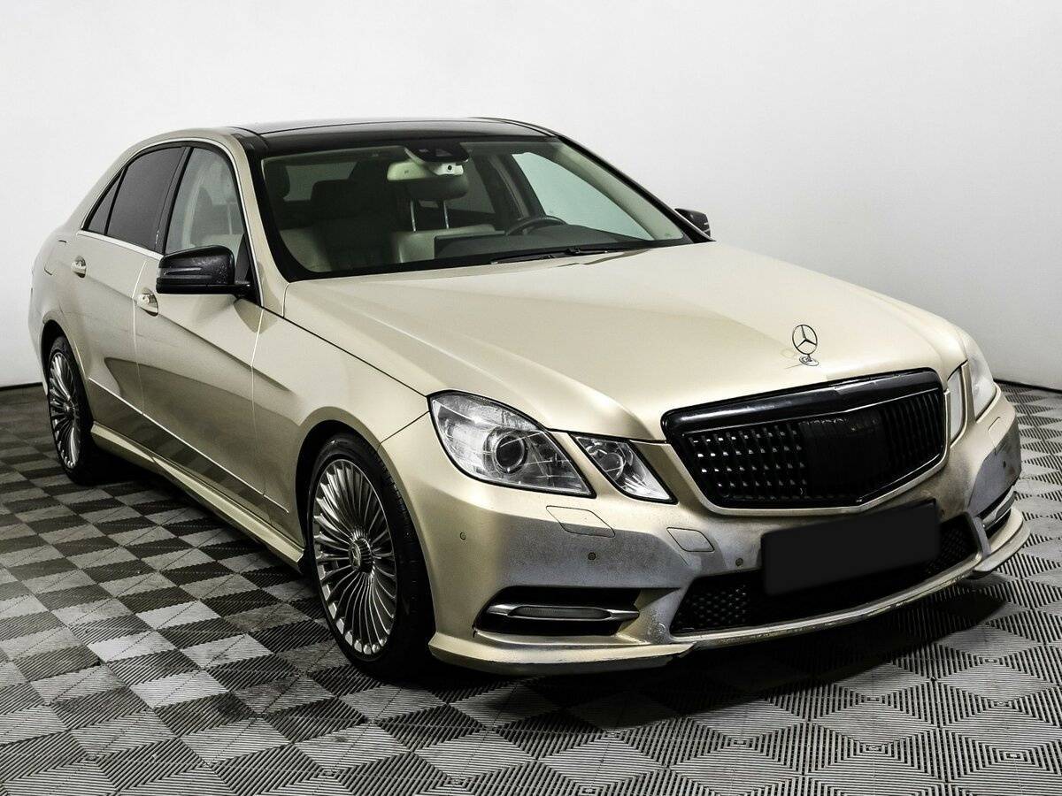 Mercedes-Benz E-Класс 2010 года с пробегом. Фото: #2