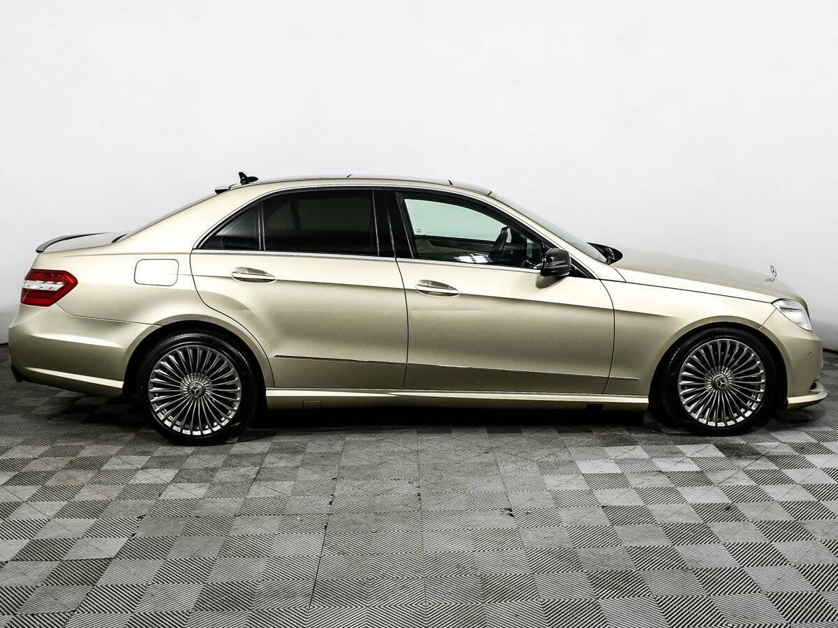 Mercedes-Benz E-Класс 2010 года с пробегом. Фото: #3