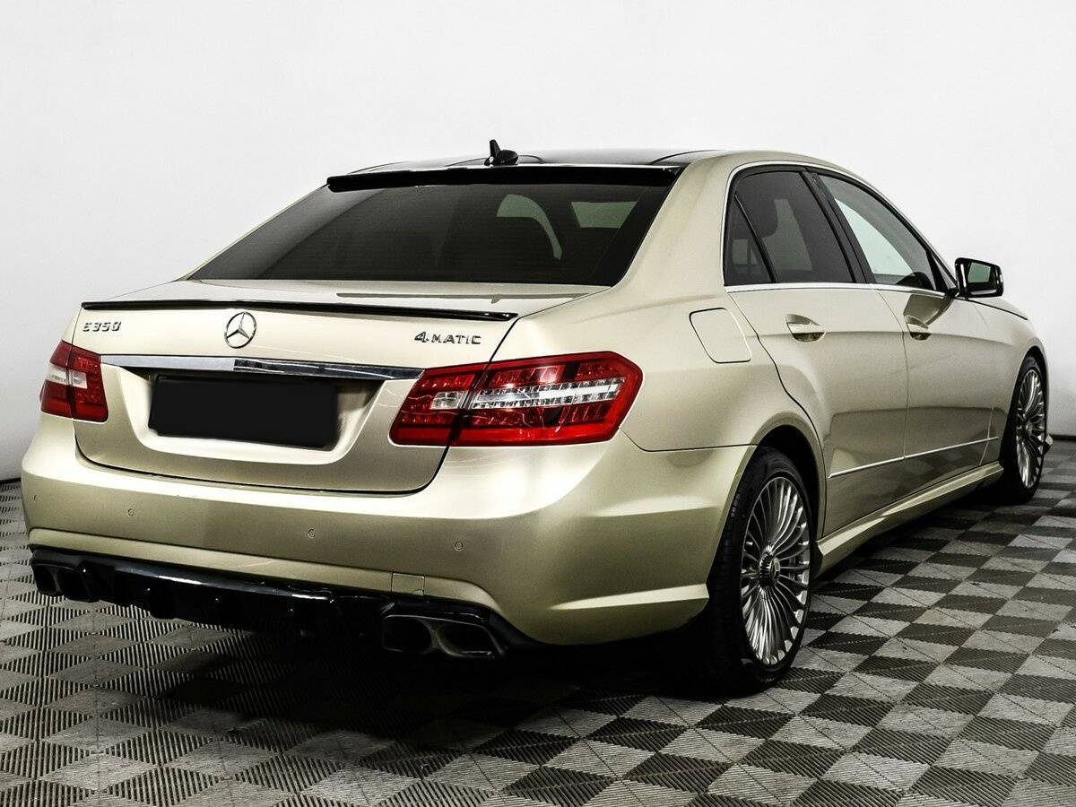 Mercedes-Benz E-Класс 2010 года с пробегом. Фото: #4