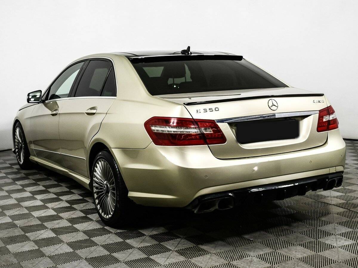 Mercedes-Benz E-Класс 2010 года с пробегом. Фото: #6