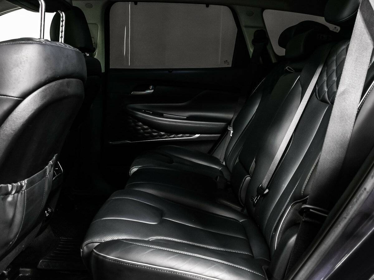 Hyundai Santa Fe 2021 года с пробегом. Фото: #12