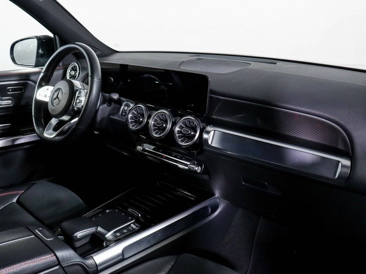 Mercedes-Benz GLB 2021 года с пробегом. Фото: #3