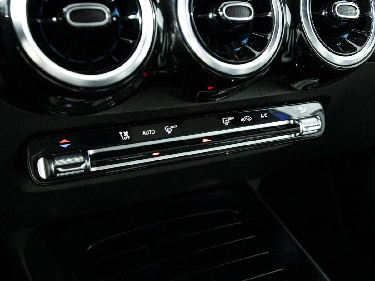 Mercedes-Benz GLB 2020 года с пробегом. Фото: #18