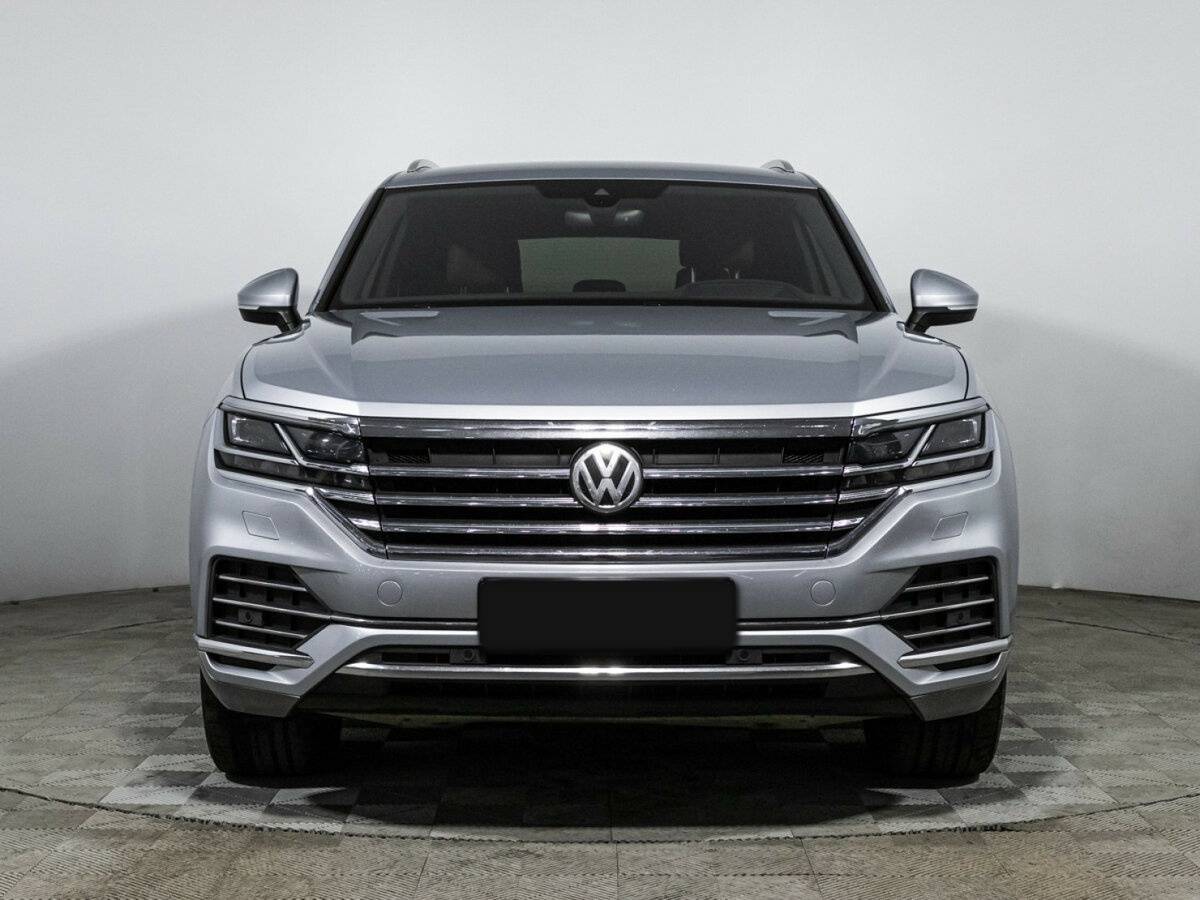 Volkswagen Touareg 2020 года с пробегом. Фото: #1