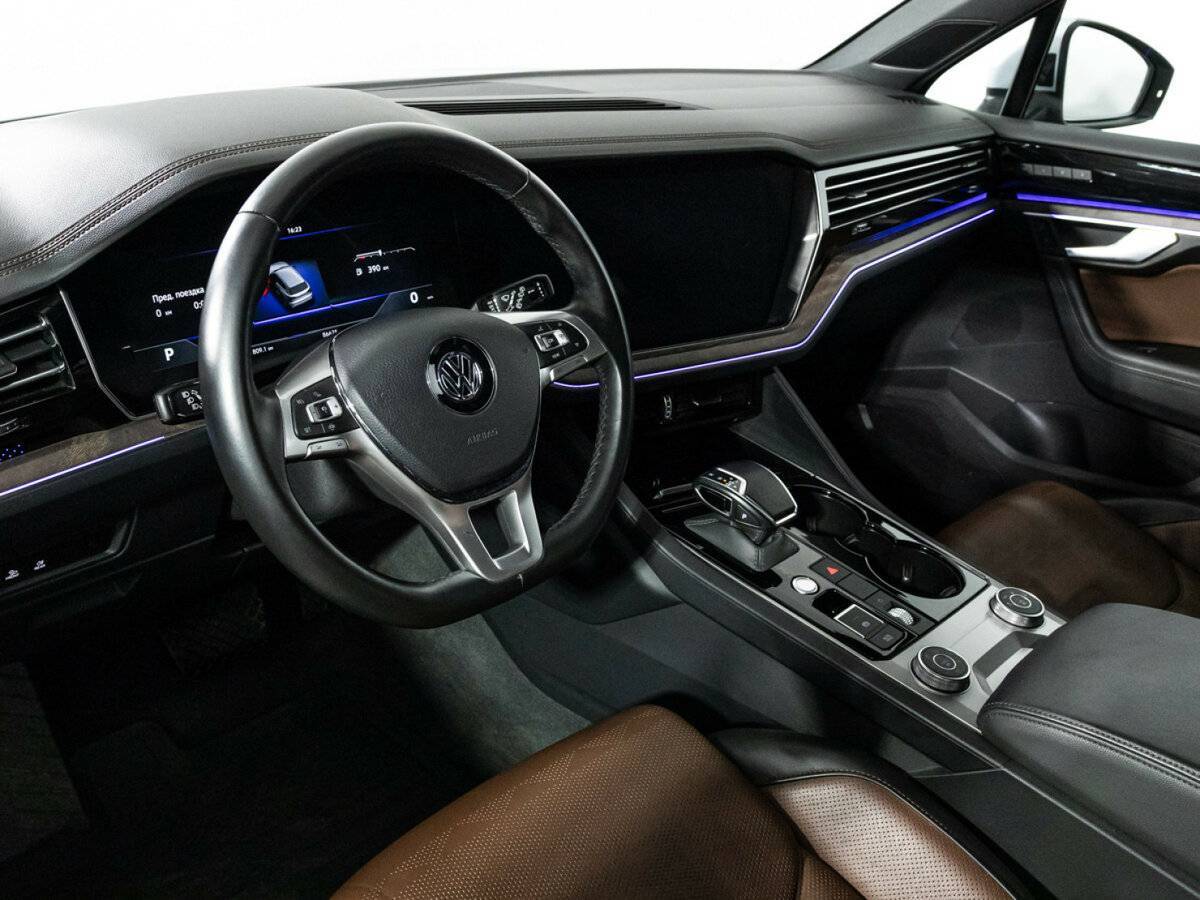 Volkswagen Touareg 2020 года с пробегом. Фото: #10