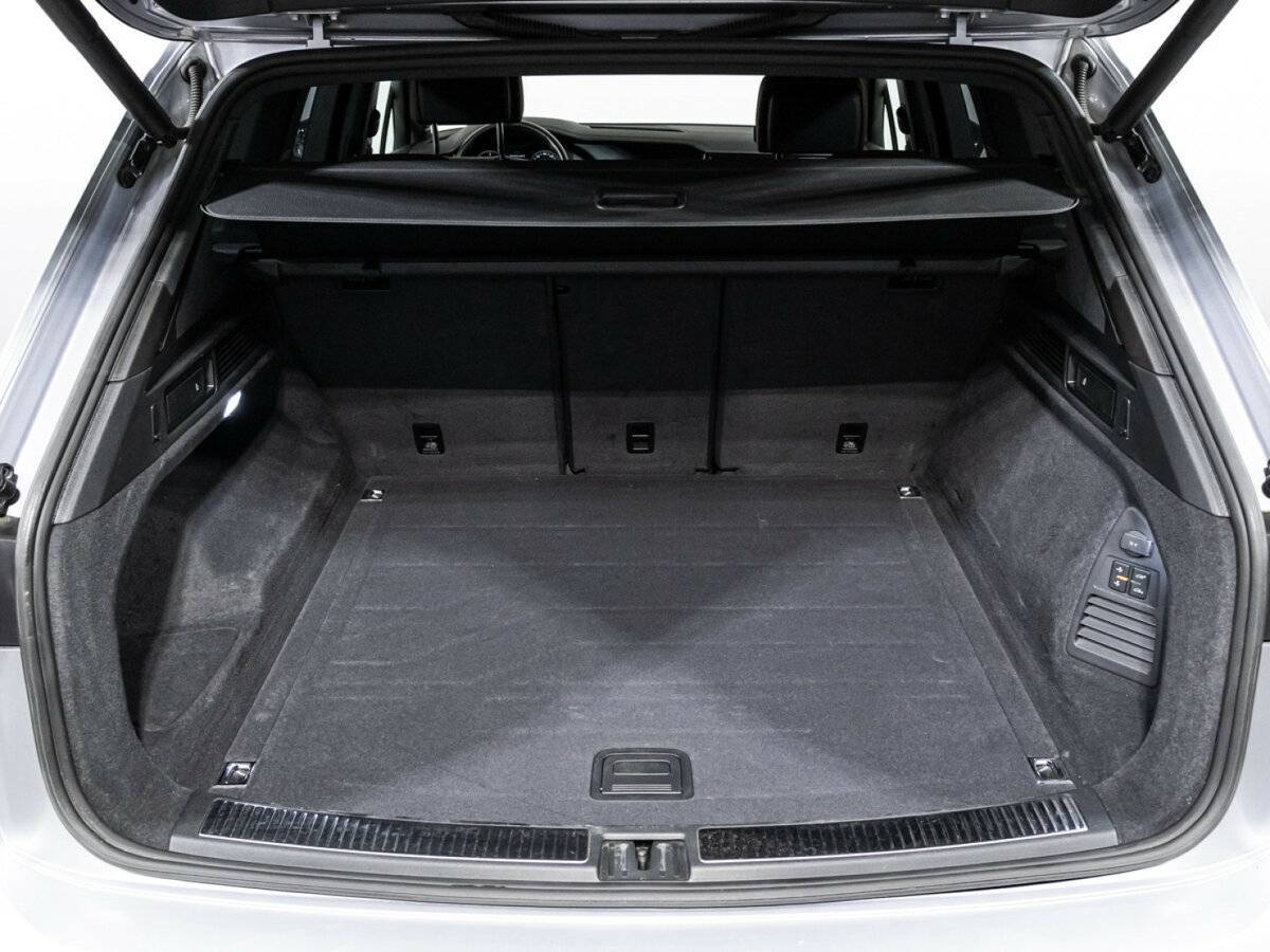 Volkswagen Touareg 2020 года с пробегом. Фото: #14