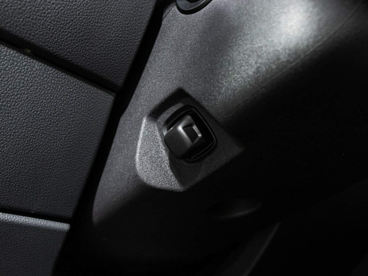 Volkswagen Touareg 2020 года с пробегом. Фото: #26